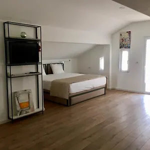 Bed & Breakfast Amberyellowbnb 