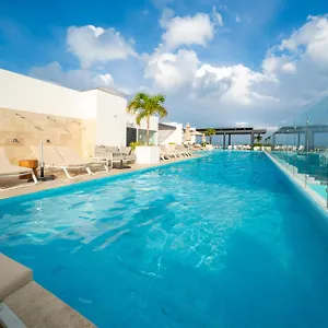 Serenada , Playa del Carmen México